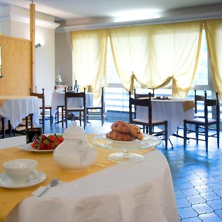 Hotel Dell' Olmo Ormea Eksteriør bilde